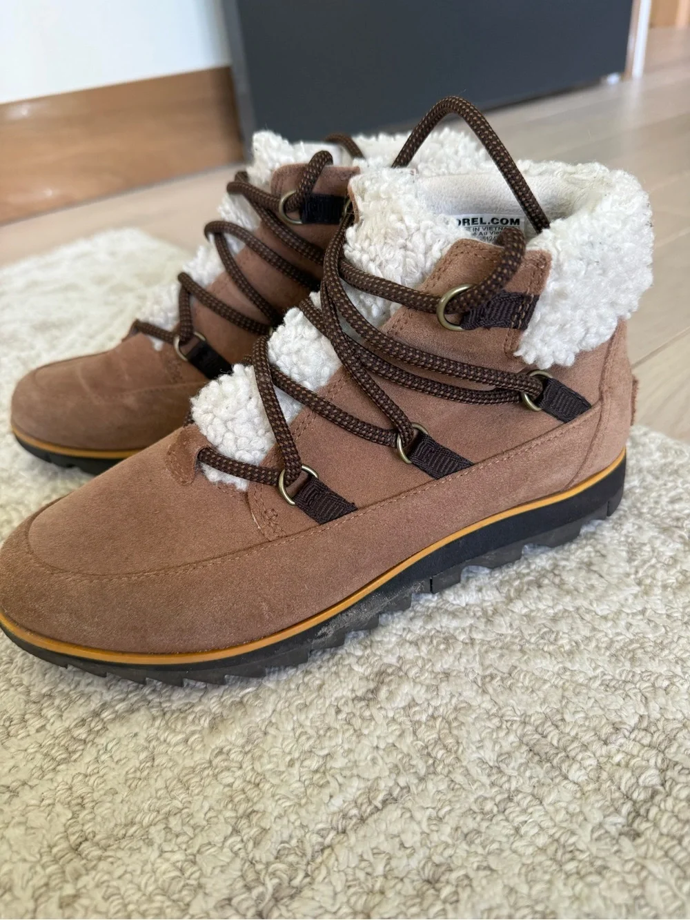 Sorel Brown Suede Sherpa Cuff Lace-Up Women's Winter Boot